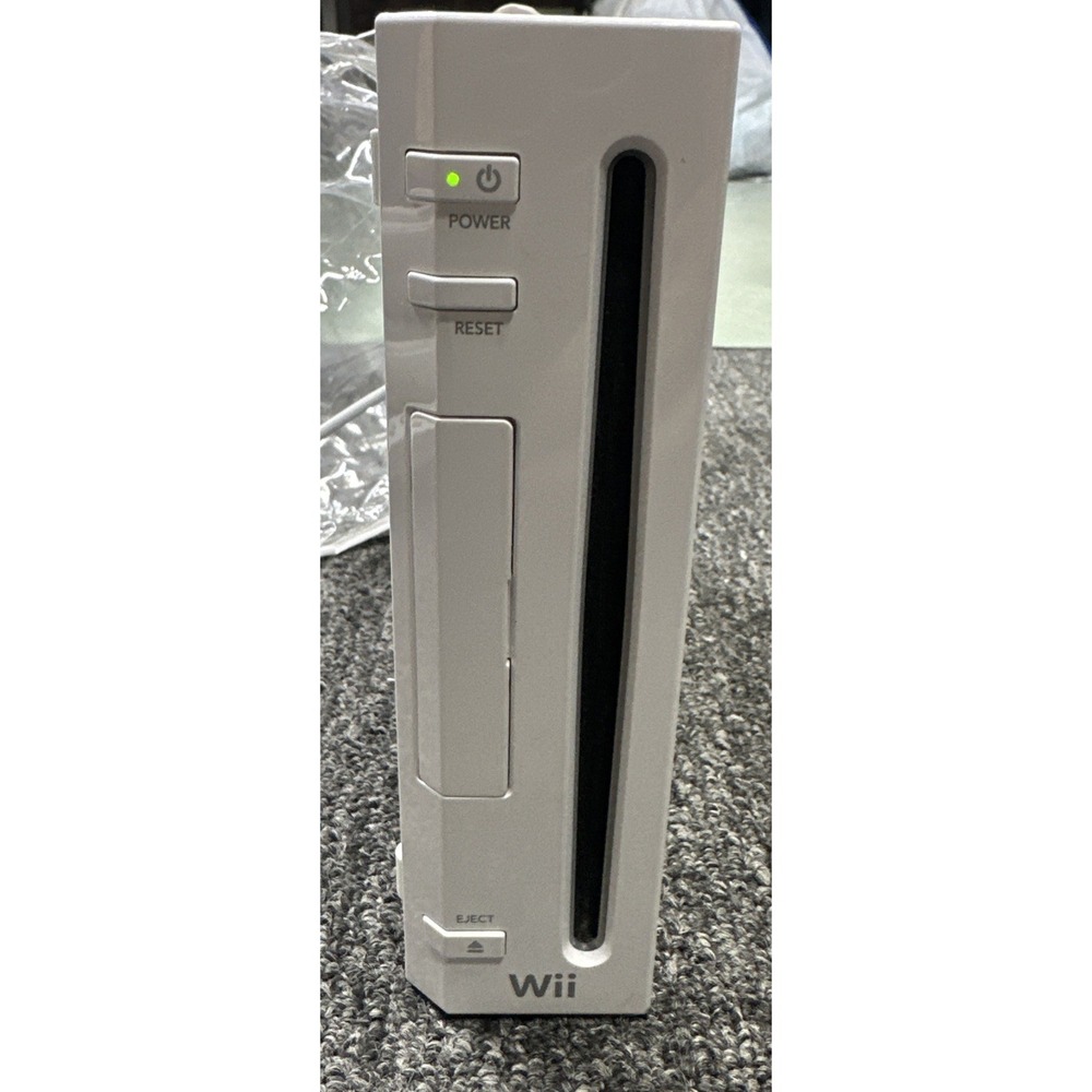 Nintendo Wii RVL-001(USA) White Home Console Only Works
